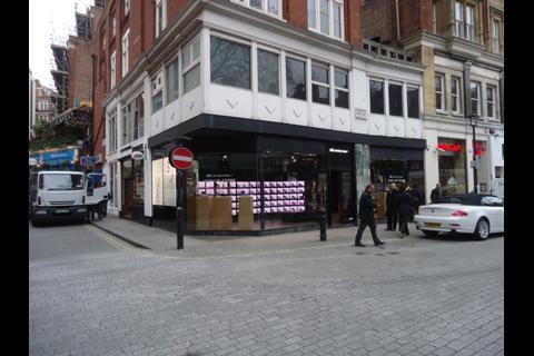 United Nude, Knightsbridge